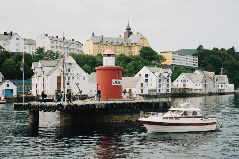 Hafeneinfahrt von Ålesund.